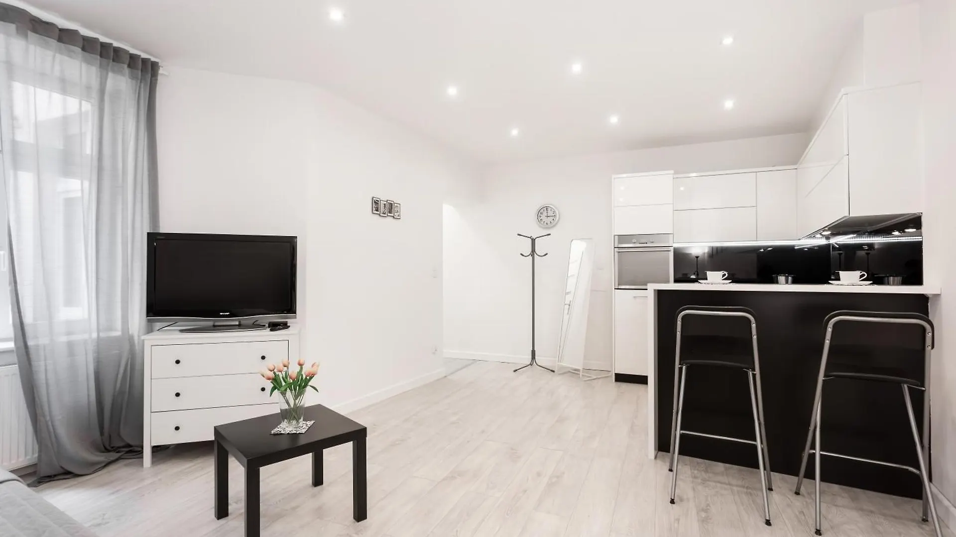 Cozy Studio Apartment Strzelecka Old Town Poznan By Noclegi Renters